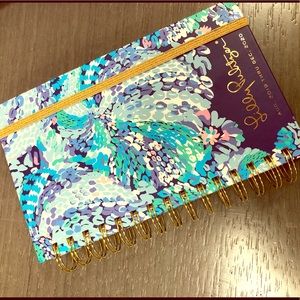 Lilly Pulitzer planner!!